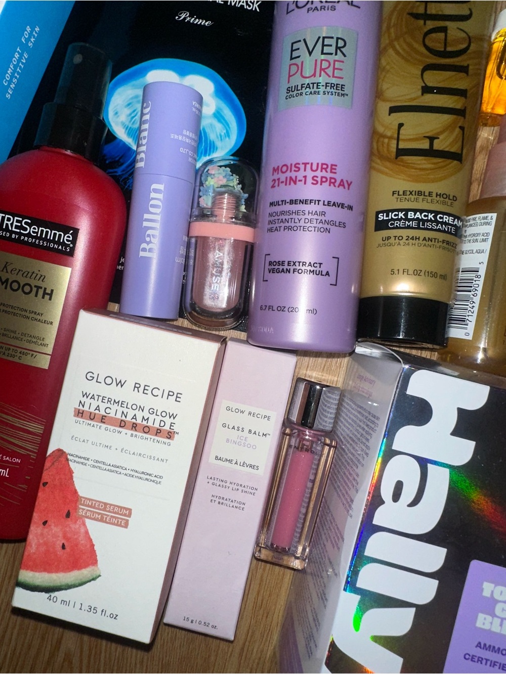Rare Beauty Primer & Mixed Beauty Lot with Pink, Gold, Black, White - Picture 5 of 6
